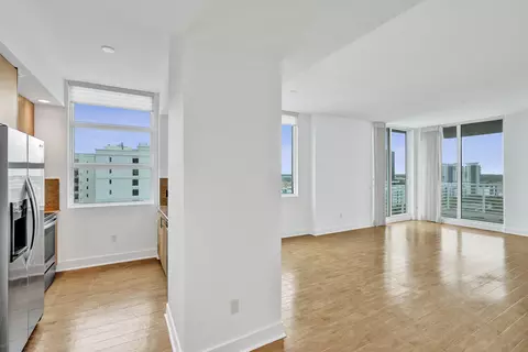 315 NE 3rd Ave #1201, Fort Lauderdale, FL 33301