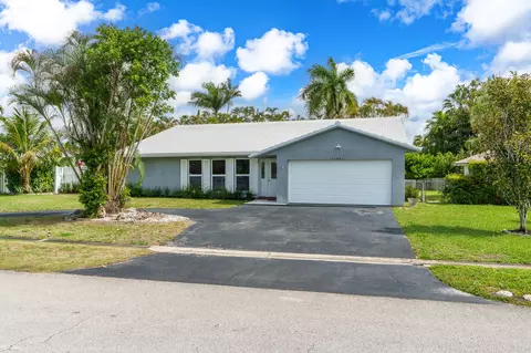 11271 NW 35th St, Coral Springs, FL 33065