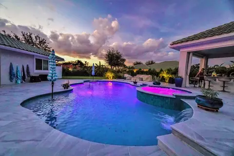 15925 Springhill Ct, Wellington, FL 33414