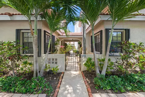 905 SE 12th Ct #15, Fort Lauderdale, FL 33316