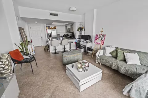 140 S Dixie Hwy #733, Hollywood, FL 33020