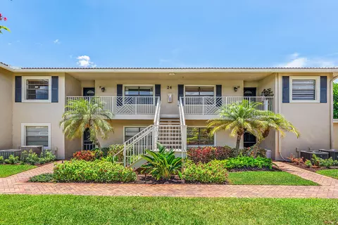 24 Stratford Dr E UNIT F, Boynton Beach, FL 33436
