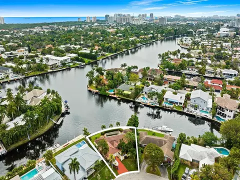 2212 NE 17th Pl, Fort Lauderdale, FL 33305