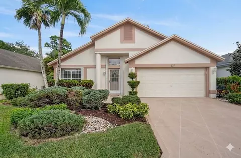 131 Hammocks Ct, Greenacres, FL 33413