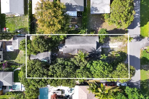 31 NE 14th Ave, Pompano Beach, FL 33060