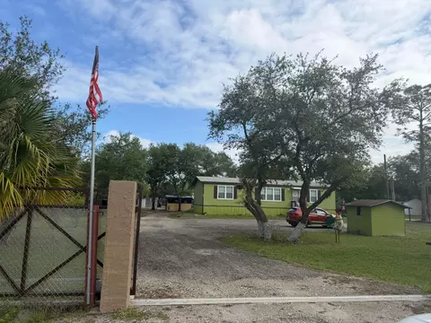 445 Hunting Club Ave, Clewiston, FL 33440