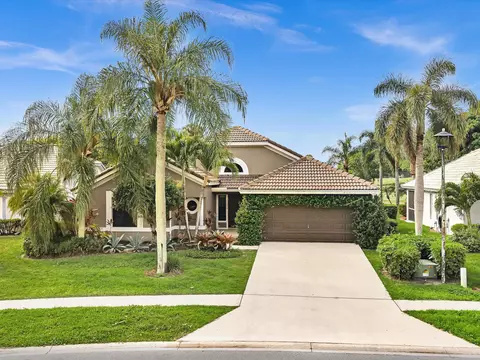 6124 Royal Birkdale Dr, Lake Worth, FL 33463