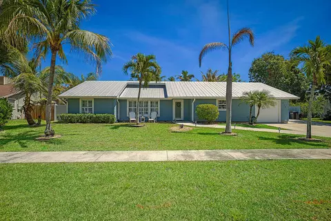 711 Warren Dr, Jupiter, FL 33458