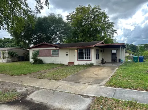 20100 NW 14th Ct, Miami, FL 33169