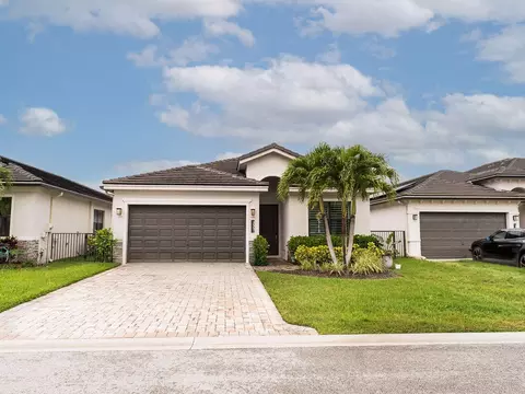 7552 Moonrise Dr, Greenacres, FL 33467
