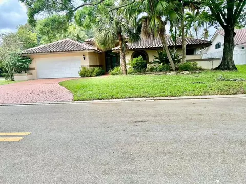 5048 NW 98th Ln, Coral Springs, FL 33076