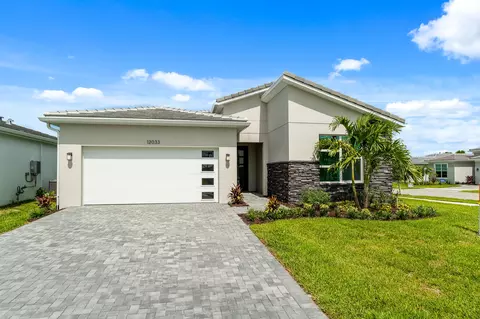 12033 SW Pantone St, Port Saint Lucie, FL 34987