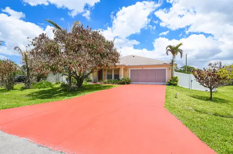 1961 SW Diamond St, Port Saint Lucie, FL 34953
