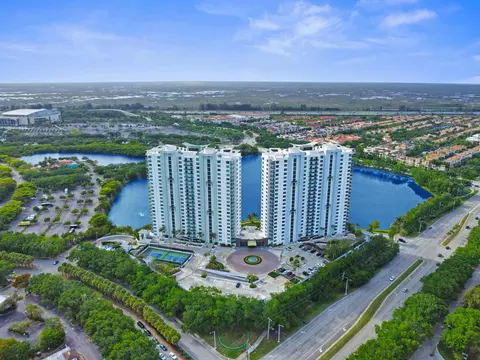 2641 N Flamingo Rd #2108 N, Plantation, FL 33323