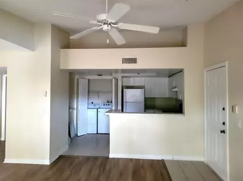 4195 N Haverhill Rd #324, West Palm Beach, FL 33417