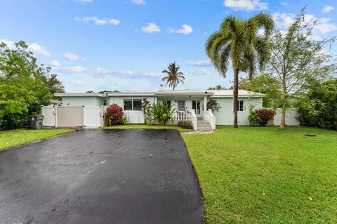 3179 Melaleuca Rd, West Palm Beach, FL 33406