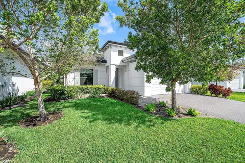 3069 Safflower Cir, West Palm Beach, FL 33401