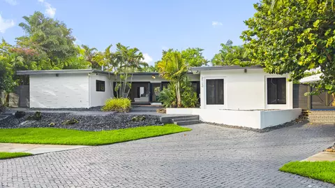 2112 Manatee Dr, Fort Lauderdale, FL 33316
