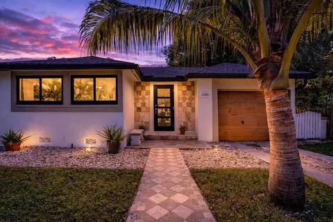 3208 Beacon St, Pompano Beach, FL 33062