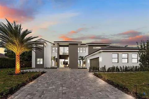 3716 Embassy Dr, West Palm Beach, FL 33401