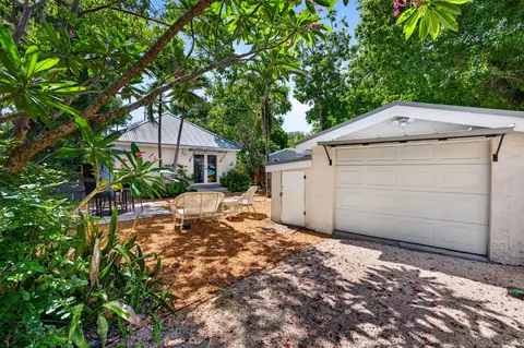 605 SW 6th Ave, Fort Lauderdale, FL 33315