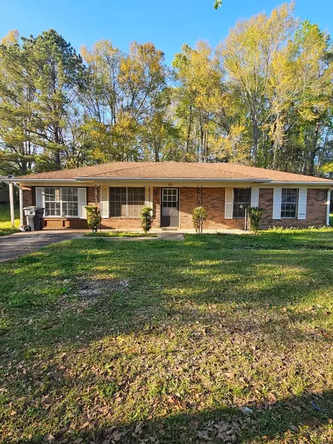 503 Martin Luther King Junior Ave, Bonifay, FL 32425
