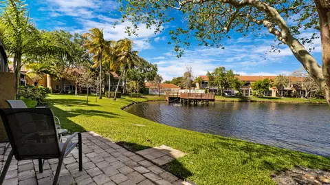 638 N University Dr, Plantation, FL 33324