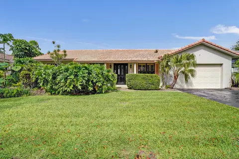1721 SW 69th Ave, Plantation, FL 33317