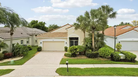 9486 Vercelli St, Lake Worth, FL 33467