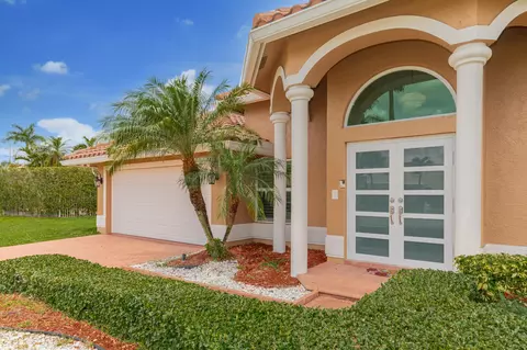 10839 Tea Olive Ln, Boca Raton, FL 33498