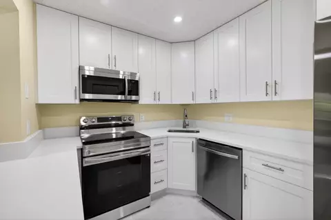 4947 Sable Pine Cir #D2, West Palm Beach, FL 33417