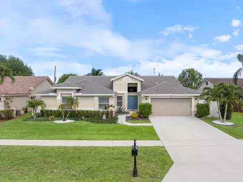 3780 Cypress Lake Dr, Lake Worth, FL 33467