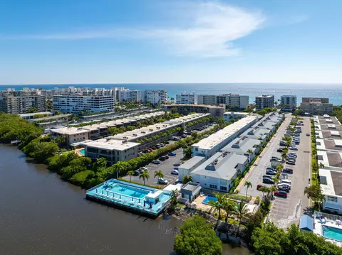 4001 S Ocean Blvd #122, South Palm Beach, FL 33480