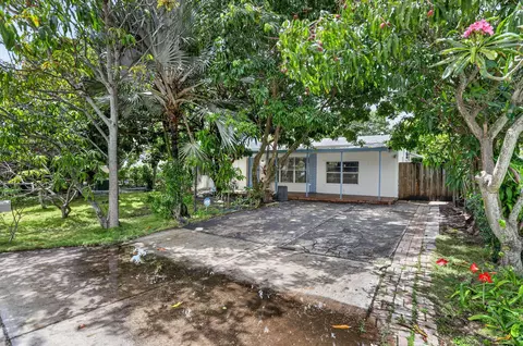 2411 NE 10th Ter, Pompano Beach, FL 33064