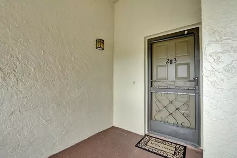 12910 Briarlake Cir #203, Palm Beach Gardens, FL 33418