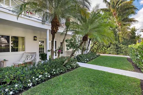 220 Atlantic Ave #6, Palm Beach, FL 33480