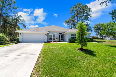 416 SE Jupiter Ter, Port Saint Lucie, FL 34983