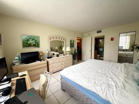 Bedroom - 101 Briny Ave #409, Pompano Beach, FL 33062 photo 3 of 4