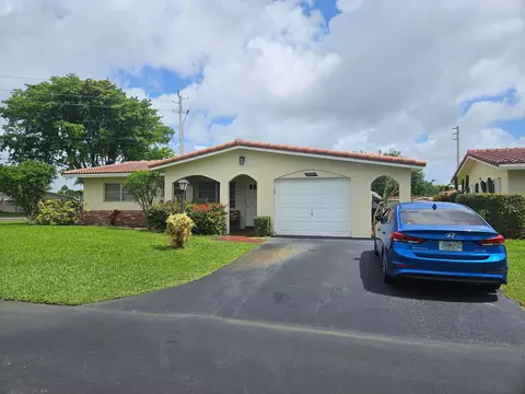 4460 NW 13th Ave, Pompano Beach, FL 33064