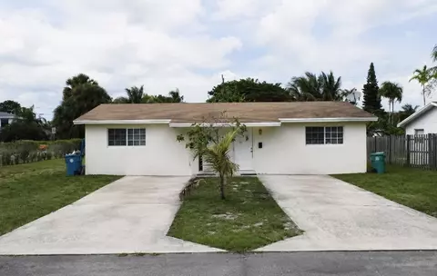 203 SE 4th Ave, Boynton Beach, FL 33435