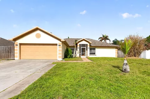 3660 SW Bonwold St, Port Saint Lucie, FL 34953
