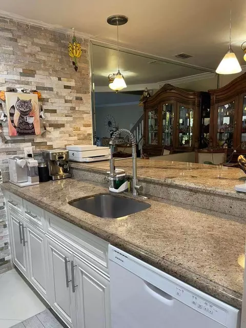 3341 Cocoplum Cir, Coconut Creek, FL 33063