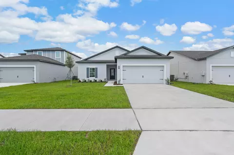 5204 Palm Dr, Fort Pierce, FL 34982