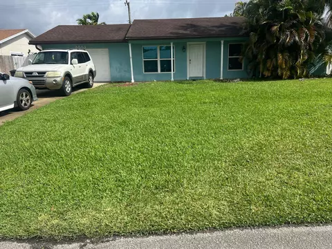 3861 Coelebs Ave, Boynton Beach, FL 33436