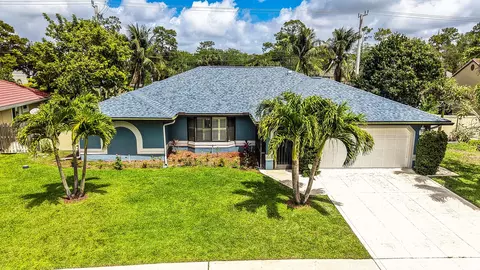 13471 Exotica Ln, Wellington, FL 33414