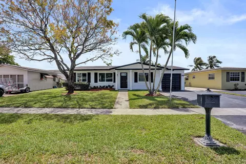 9366 NW 23rd St, Pembroke Pines, FL 33024