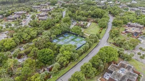 View/Area - 6158 SE Riverboat Dr, Stuart, FL 34997 photo 6 of 11