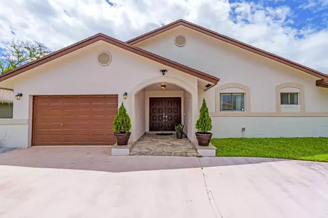 10218 NW 71st Pl, Tamarac, FL 33321