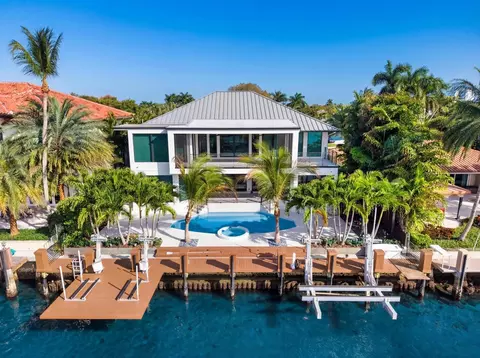 2401 N Riverside Dr, Pompano Beach, FL 33062