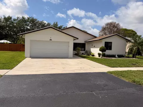 9914 NW 52nd St, Sunrise, FL 33351